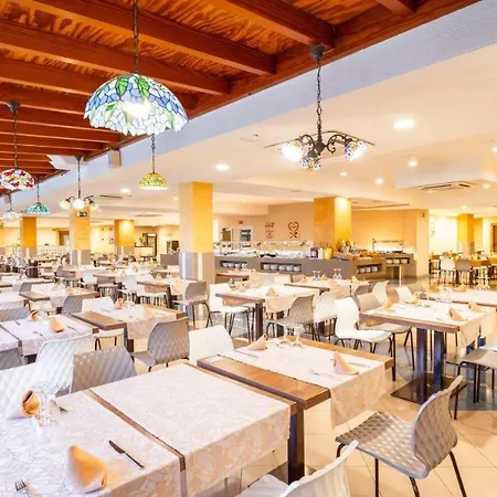 Penthouse With Sea Views At Hotel 3 Strars Hovima Santa Maria