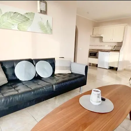 호텔 Penthouse With Sea Views At 3 Strars Hovima Santa Maria 3*